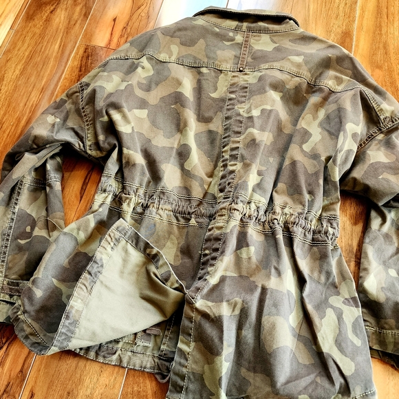 MARRAKECH Camo Jacket - Size S (EUC) - Picture 9 of 11